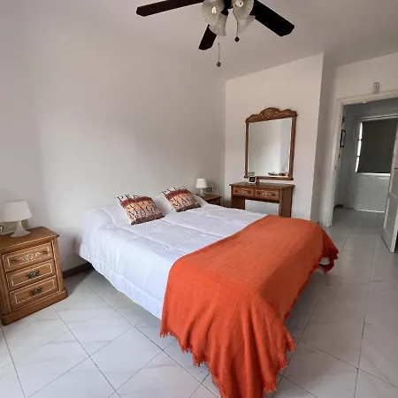 Live Castillo Apartment *